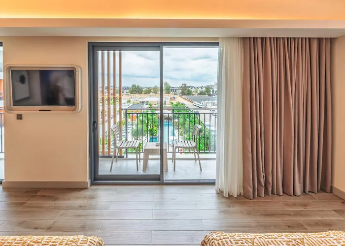 Sy Luxury Hotel